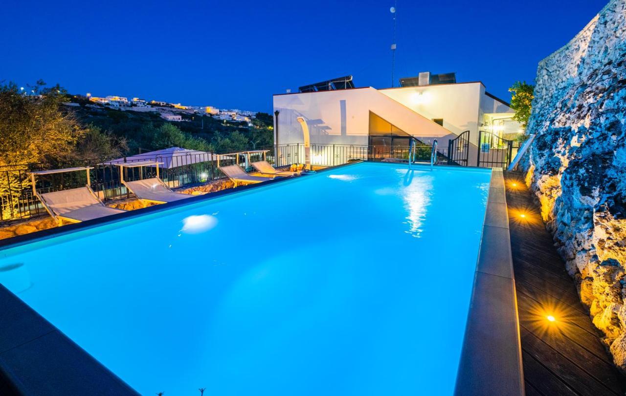 Villa Vanessa Con Piscina Privata - Castro Castro  Buitenkant foto