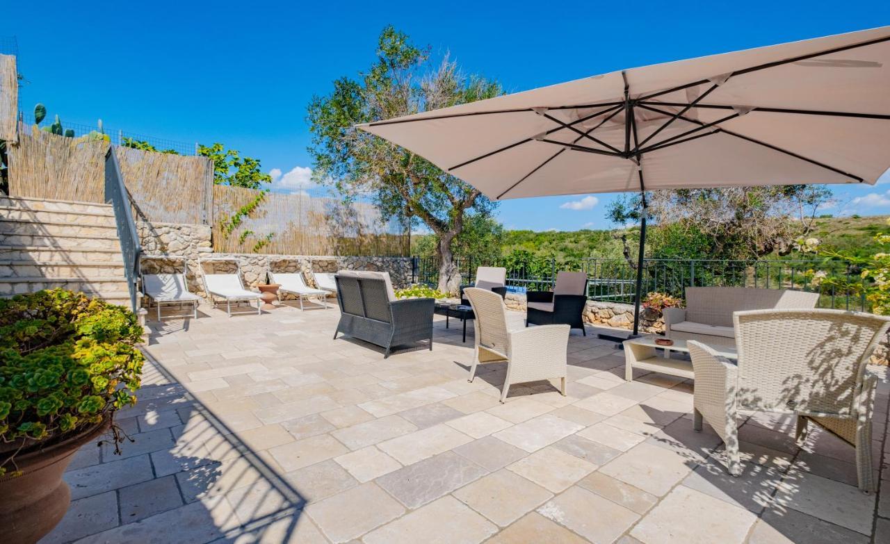 Villa Vanessa Con Piscina Privata - Castro Castro  Buitenkant foto