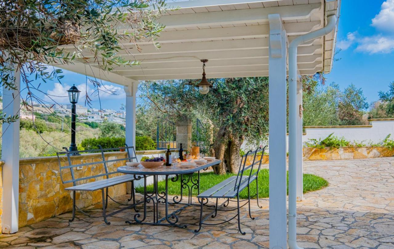 Villa Vanessa Con Piscina Privata - Castro Castro  Buitenkant foto