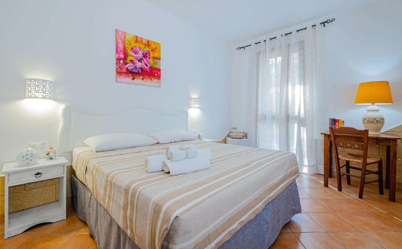 Villa Vanessa Con Piscina Privata - Castro Castro  Buitenkant foto